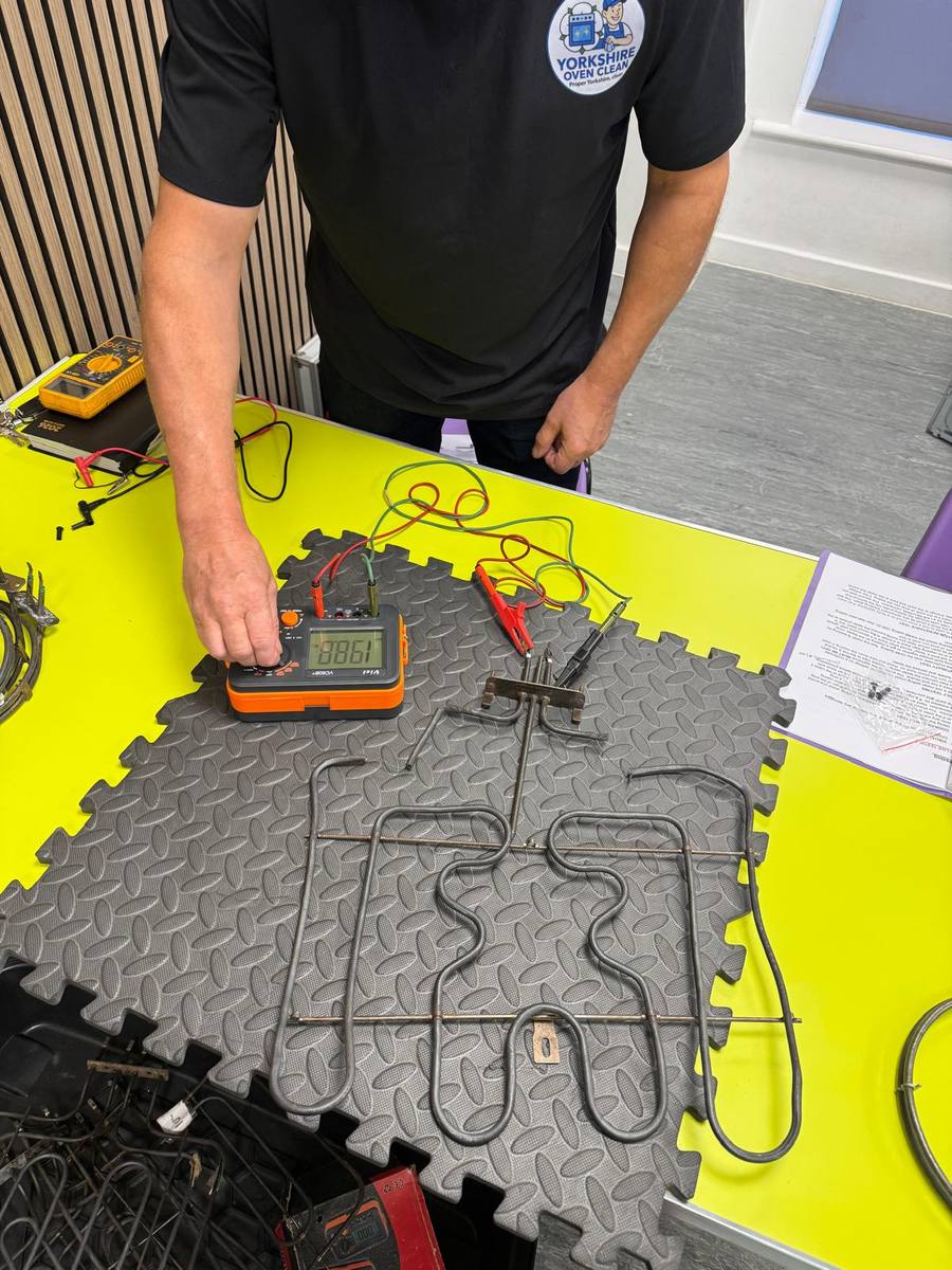 Insulation resistance test on an oven grill element